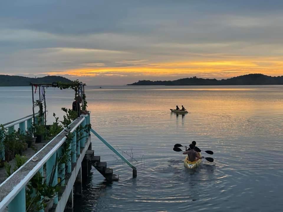 Bellalouise Inn Busuanga Extérieur photo